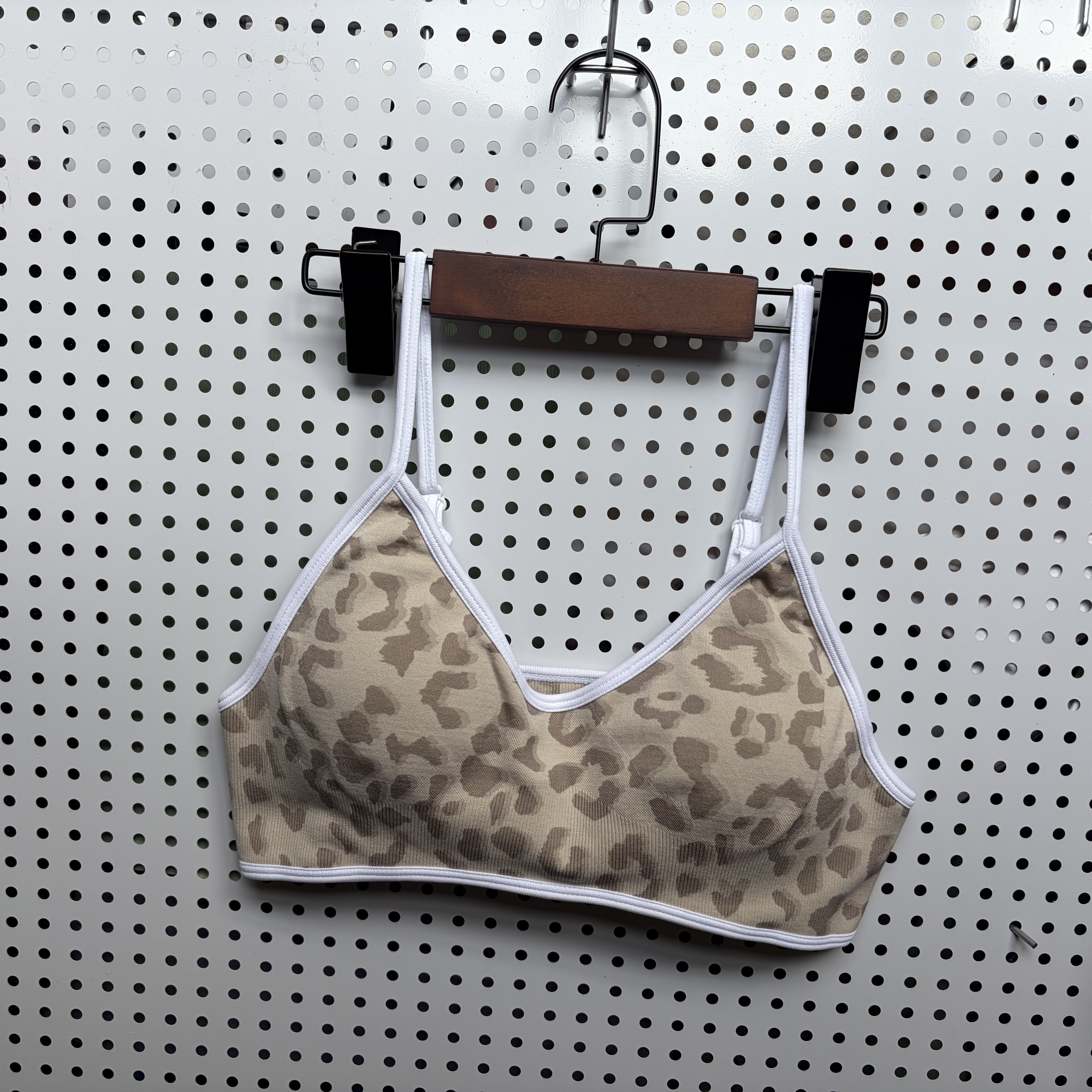 Yoga Fitness Logo - LOGO New Leopard Print Yoga Bra